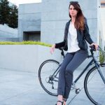 Betabrand, le look classique de la cycliste urbaine