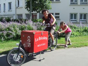 La Bricolette, le service de bricolage à domicile et à vélo!