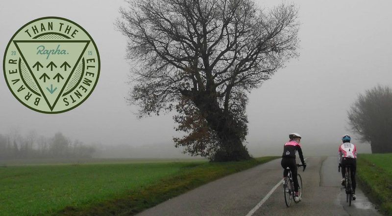 Le 12/12/2015, participez à l’événement Rapha "Braver than the elements" et montrez qu’on peut rouler à vélo même par mauvais temps!