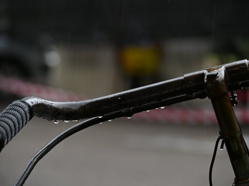Comment protéger son vélo contre la pluie ?